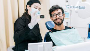 Read more about the article Why Seeing Periodontists Near Me Early Could Prevent Tooth Loss