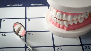 Dental routine checkup and clean
